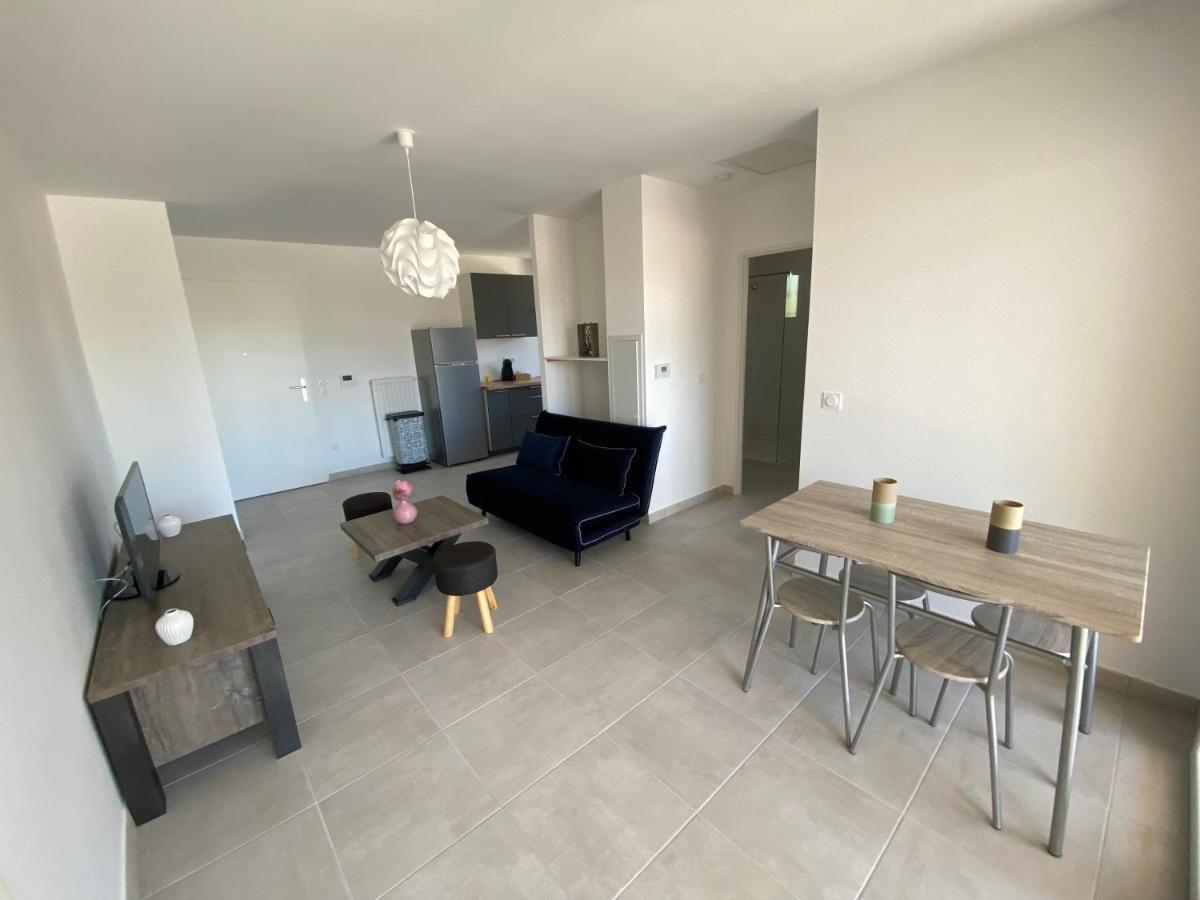 Appartement Isle Sur La Sorgue Л'Іль-сюр-ла-Сорг Екстер'єр фото